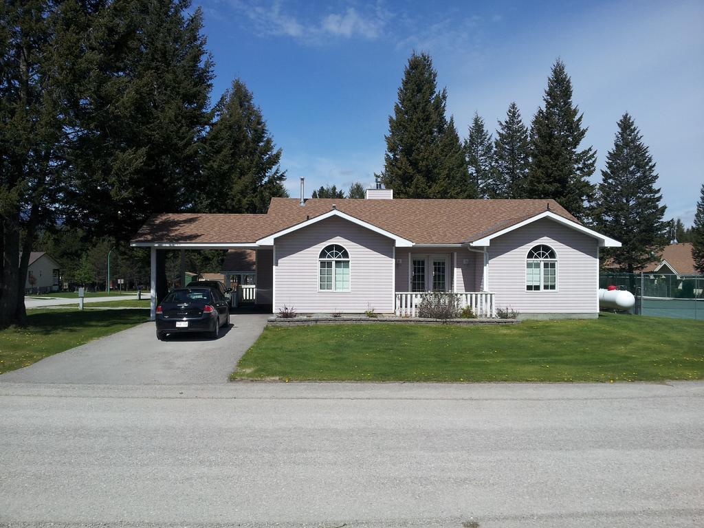 Radium Valley Vacation Resort Invermere Zewnętrze zdjęcie